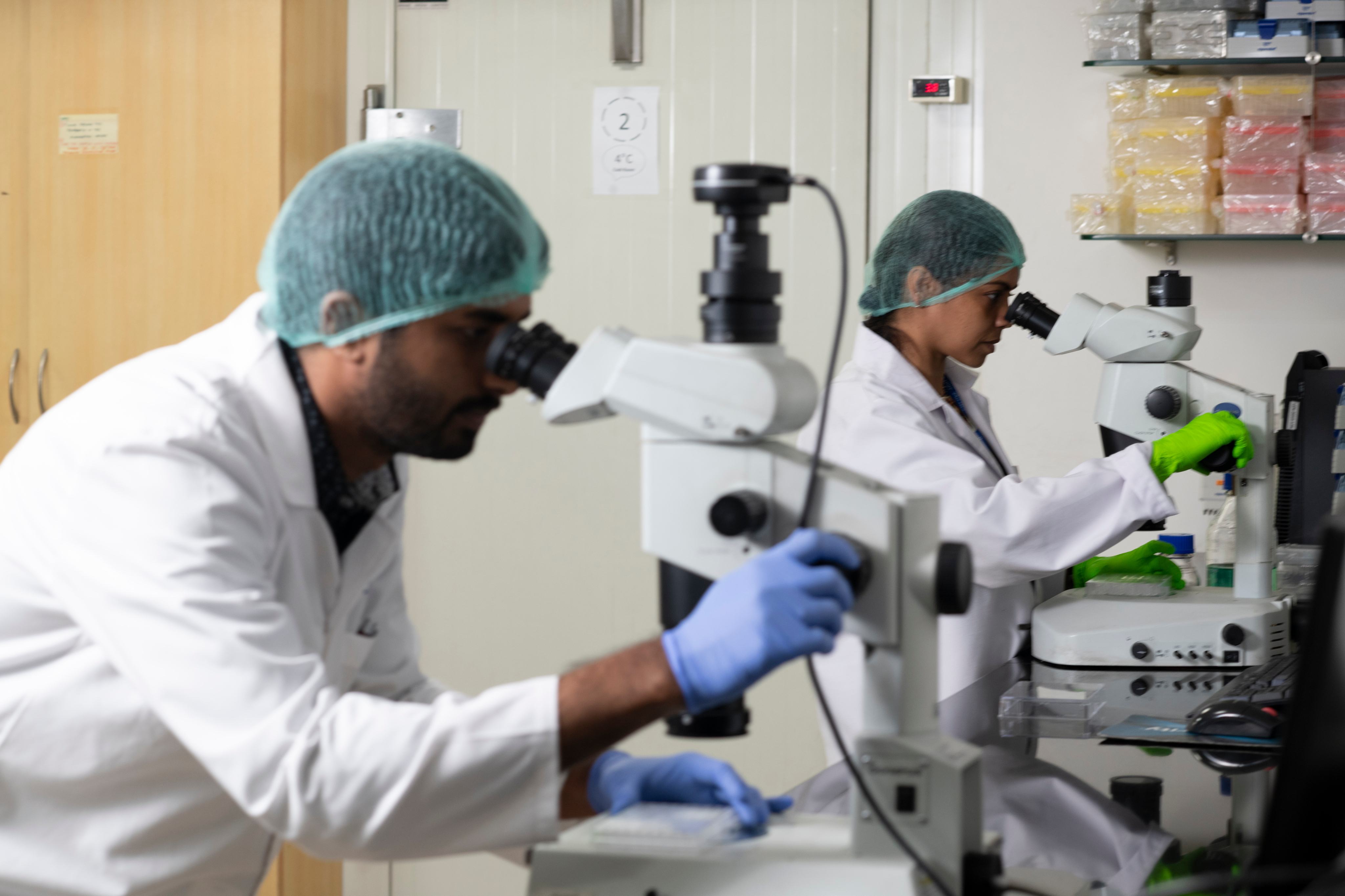 Jubilant Pharmova scientists at work