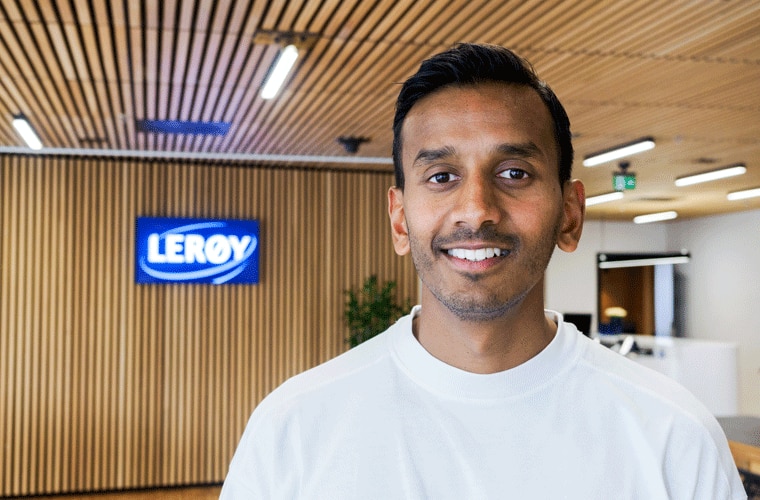  Satheshkumar Kaliyugarasan på Lerøy kontor