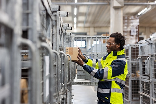 Orderpicker aan het werk