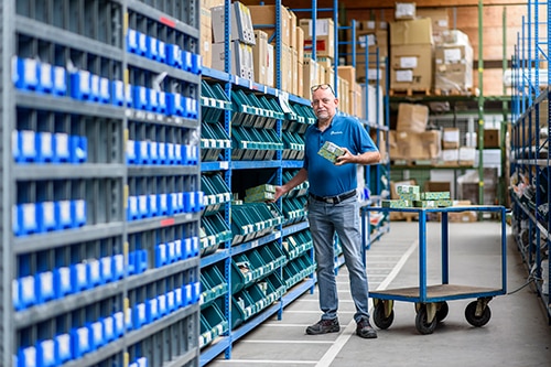 Orderpicker aan het werk